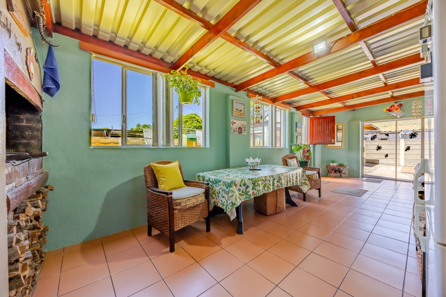 3 Bedroom Property for Sale in Bothasig Western Cape